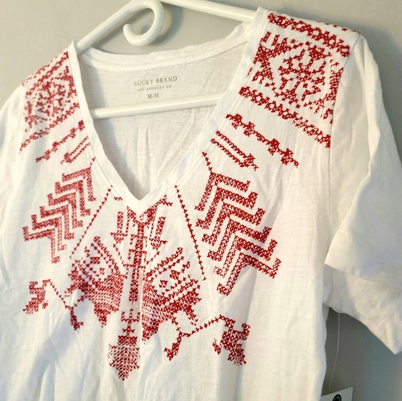 NWT Lucky Brand Women's Printed T- Shirt Size M - Picture 1 of 14